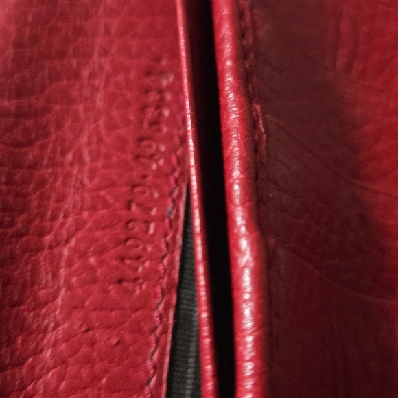 Gucci Pebbled Calfskin Interlocking G Continental Wallet Red - Picture 7 of 7